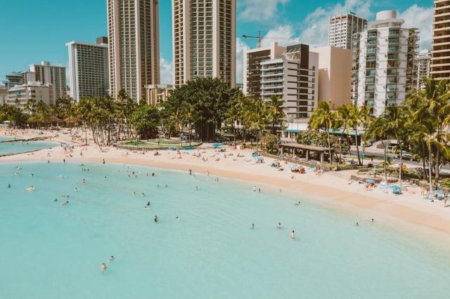 Urban Escape on the Coast: Finding the Right Place in City Beach Trips
