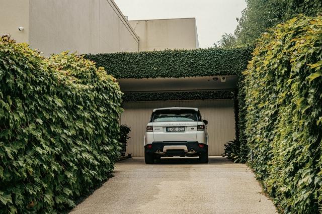 How to Properly Secure Your Garage Door Against Break-Ins?